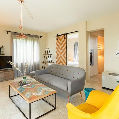 Villa Louise, Trani Ammouda #Feelslikehome ออร์โมส ปานากีอาส ภายนอก รูปภาพ
